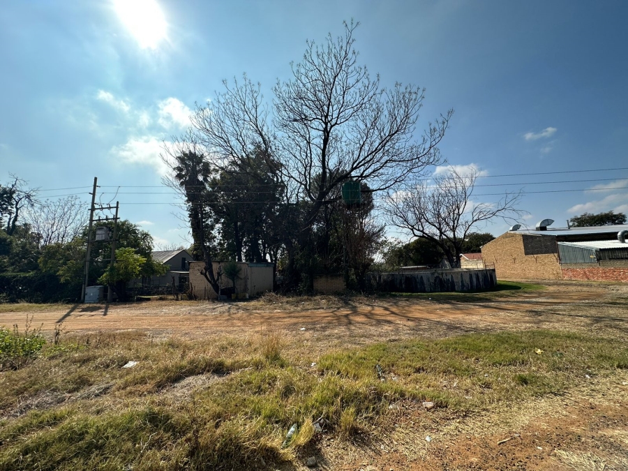 Commercial Property for Sale in Waterval East North West